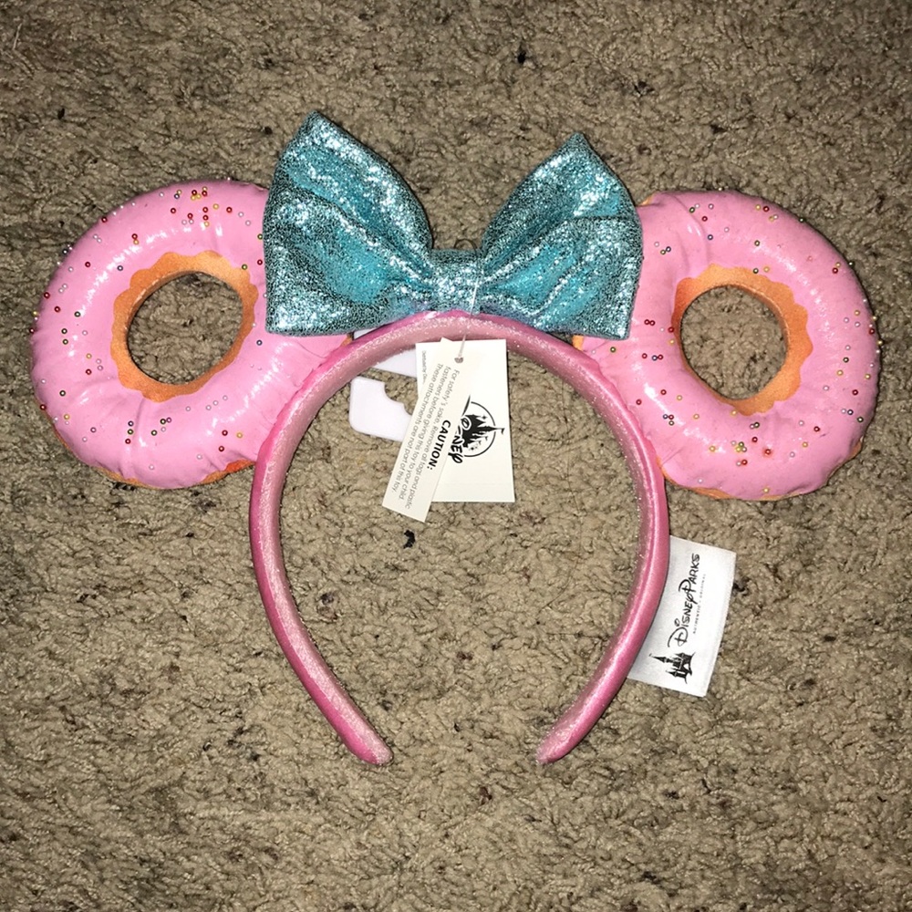 Donut Minnie Mouse Ears BNWT